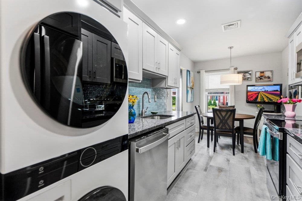 705 Alden Court thumbnail 15