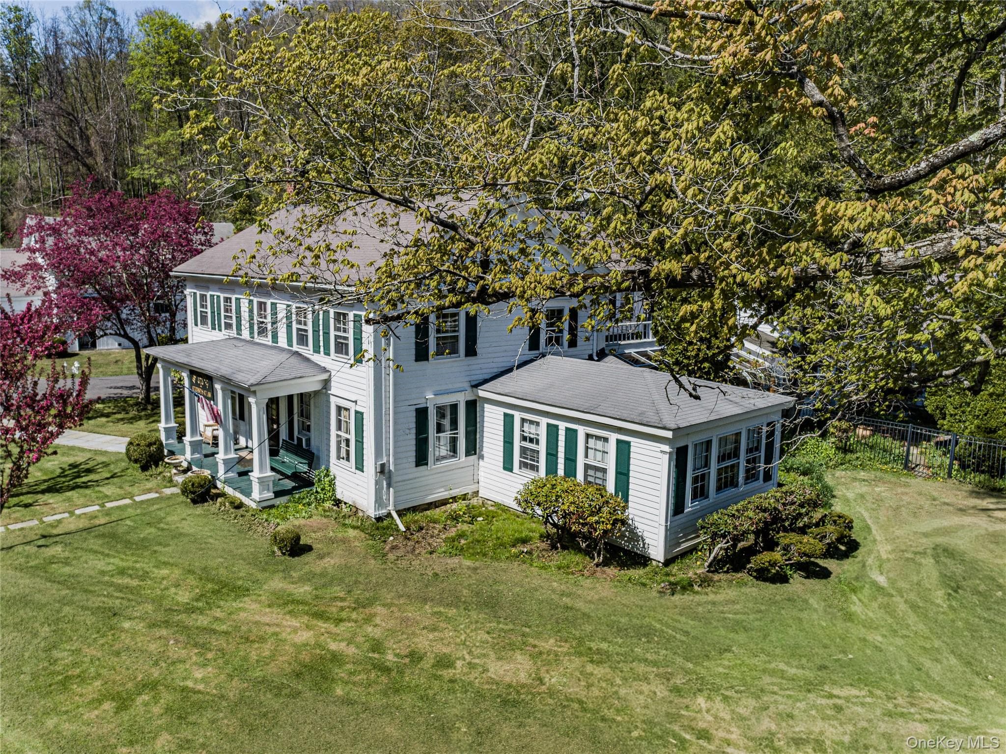 4569-4577 Rt-199, Millerton