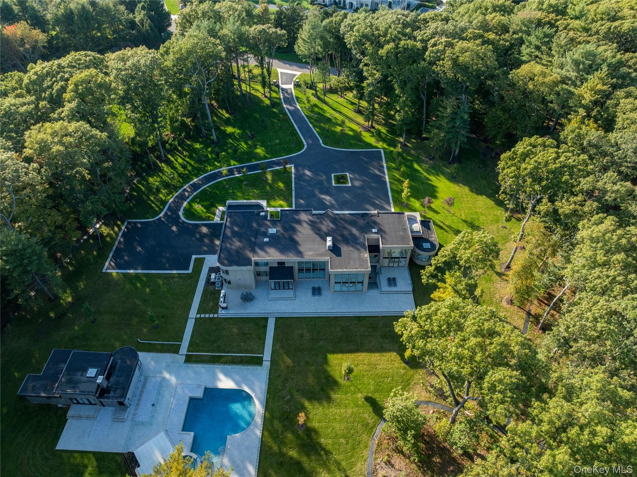 31 Chestnut Hill Drive thumbnail 3