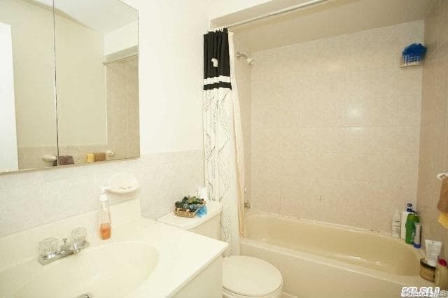 38-11 111th Street thumbnail 11