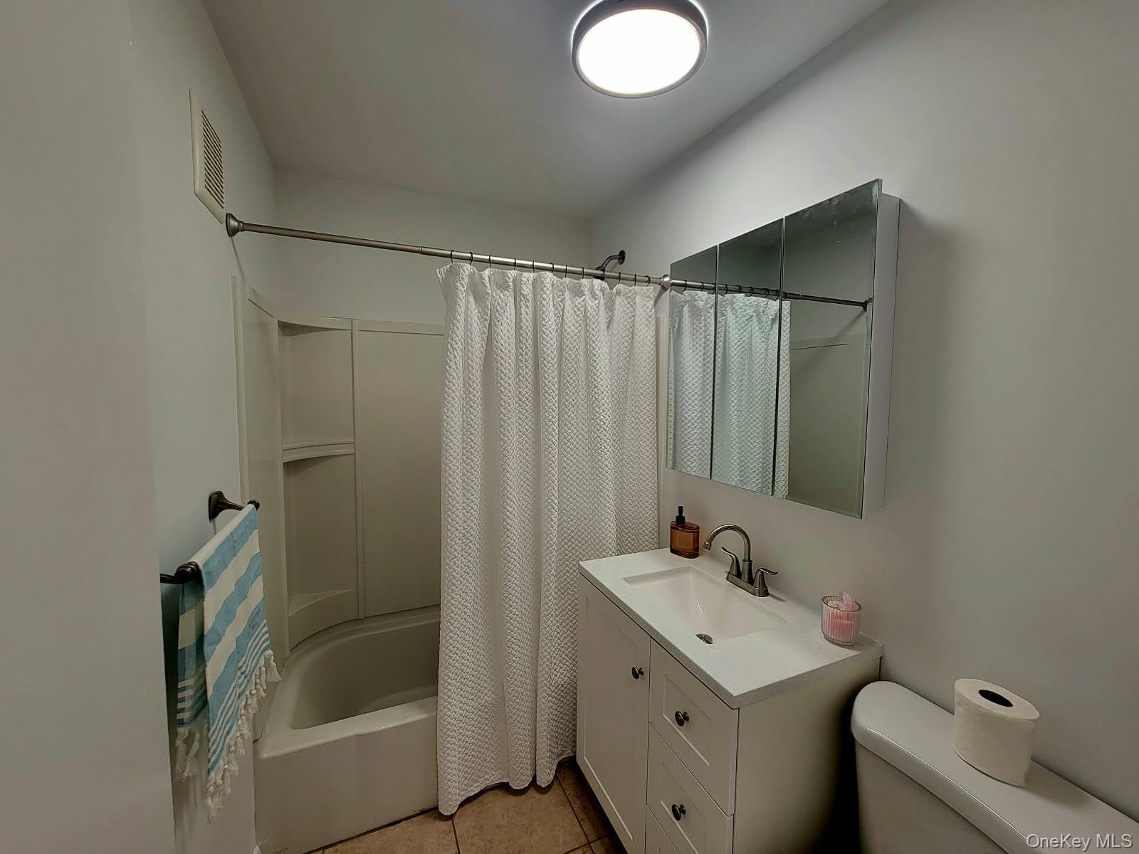 14 Granada Crescent Unit: 19 thumbnail 12