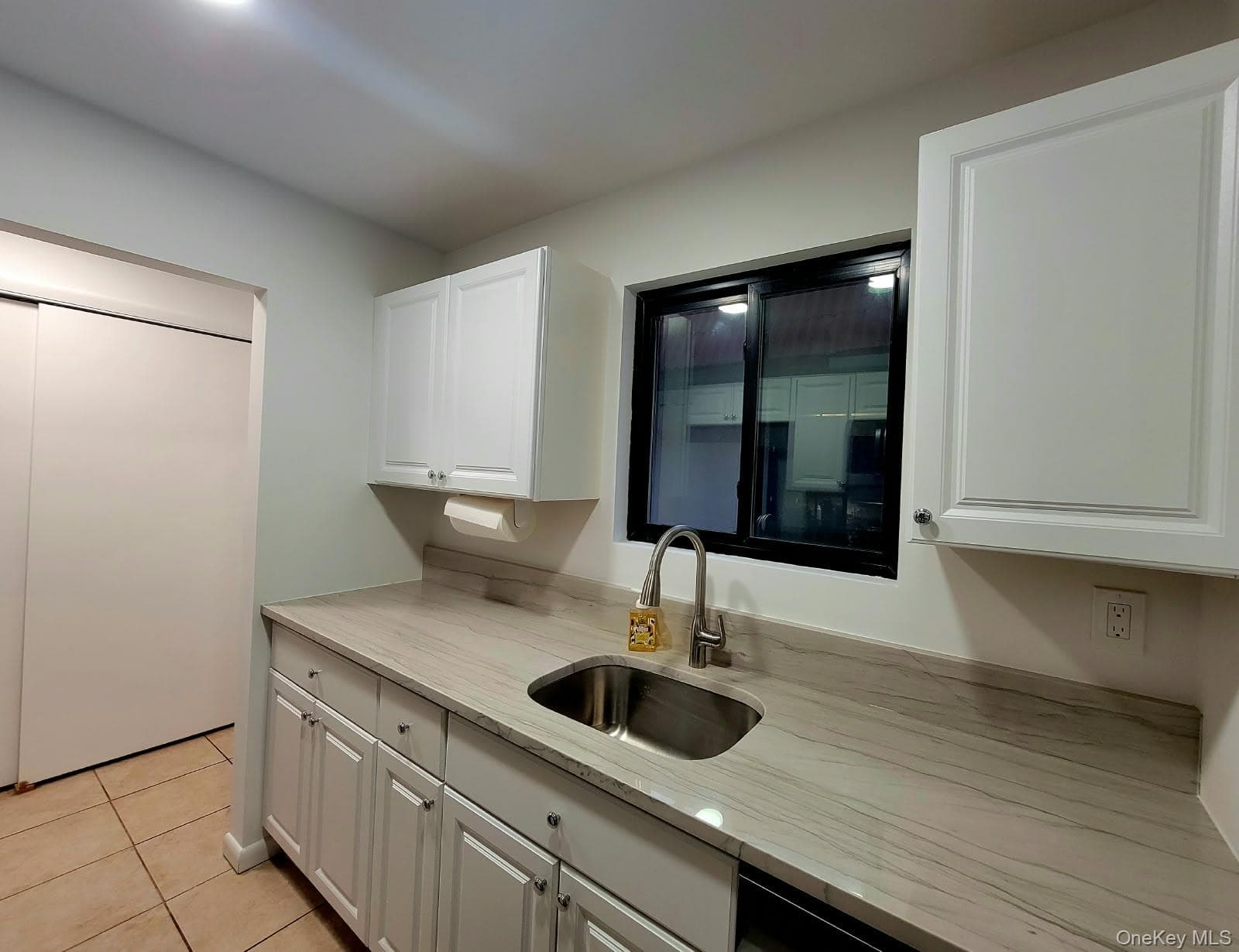 14 Granada Crescent Unit: 19 thumbnail 4