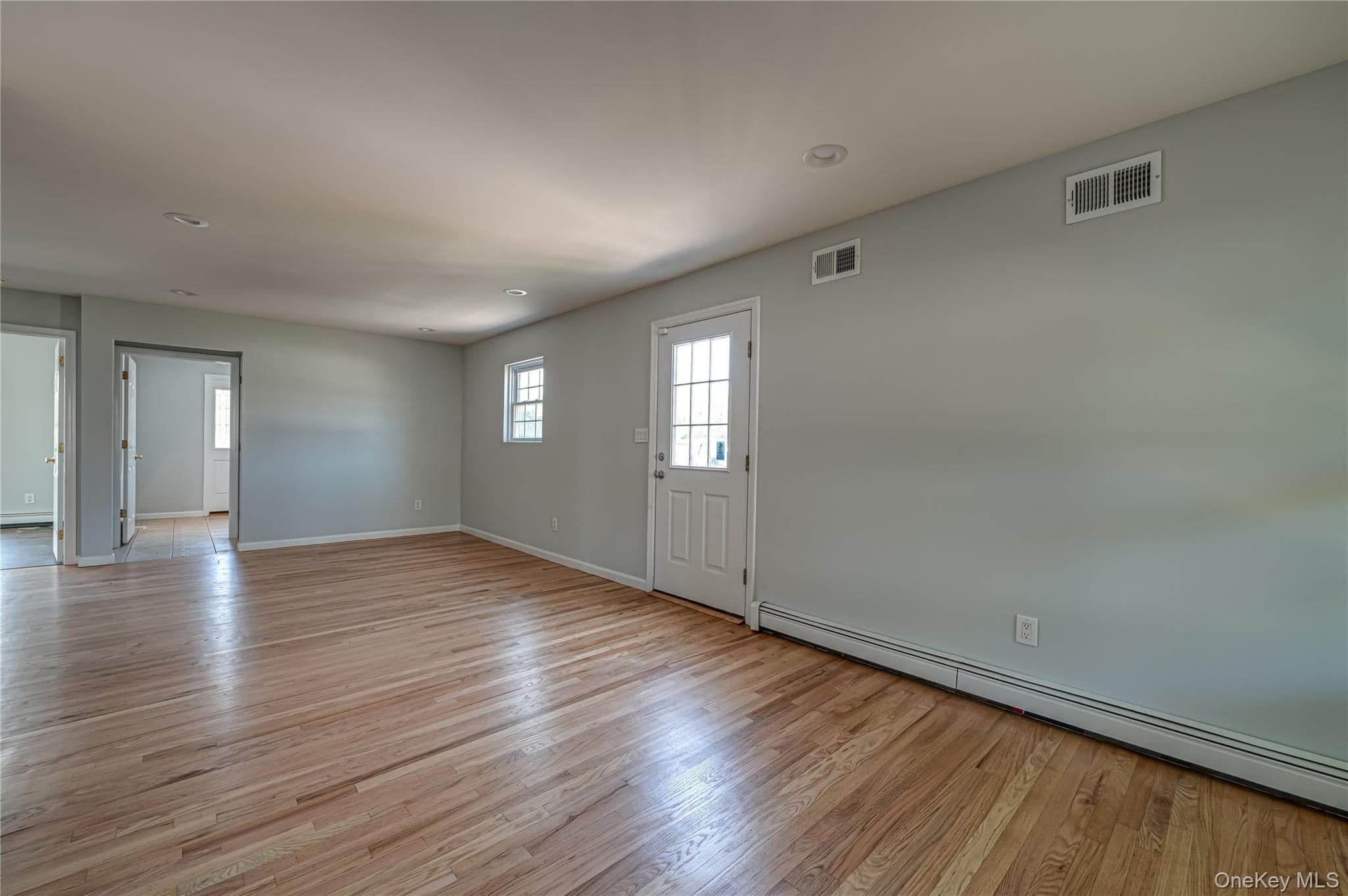 2163 Sunrise Highway thumbnail 17