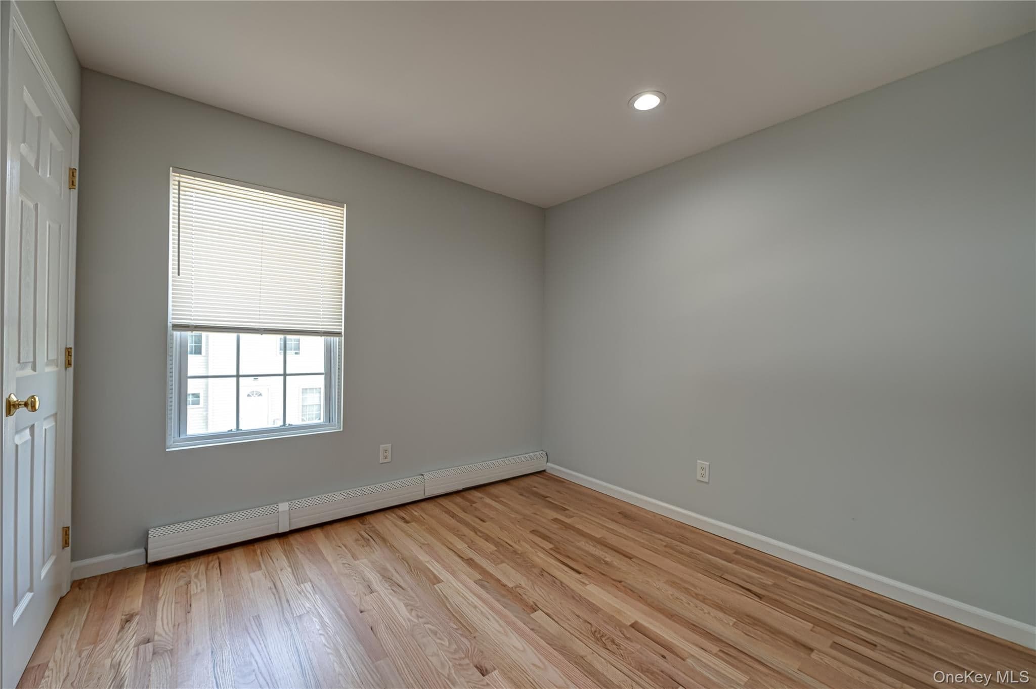 2163 Sunrise Highway thumbnail 14