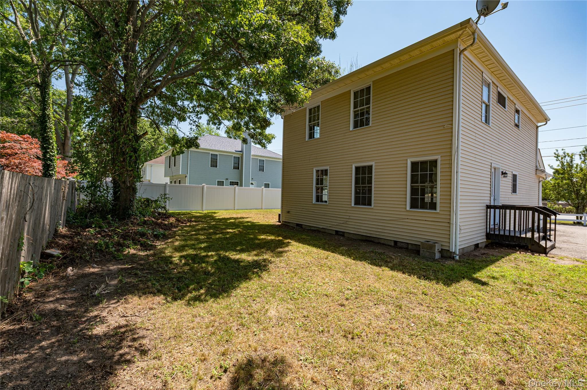 2163 Sunrise Highway thumbnail 27