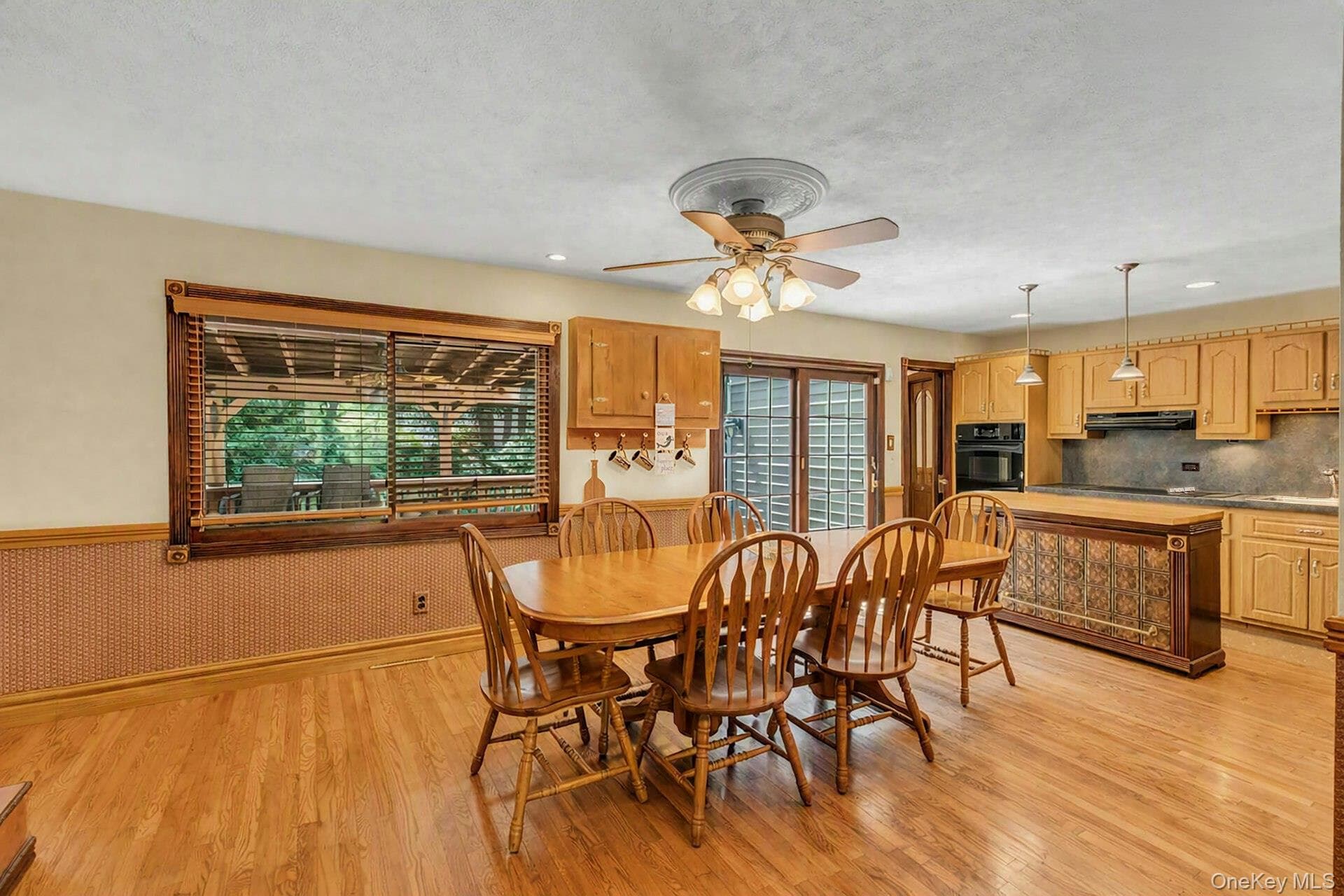 29 Columbine Avenue thumbnail 23