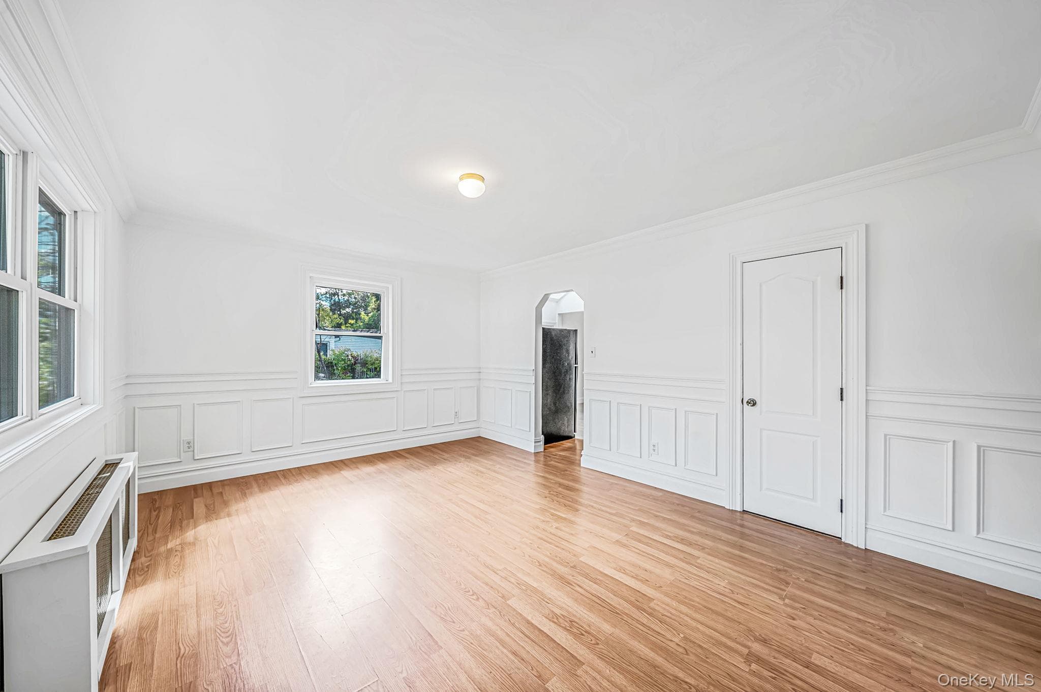 1041 Joselson Avenue thumbnail 11