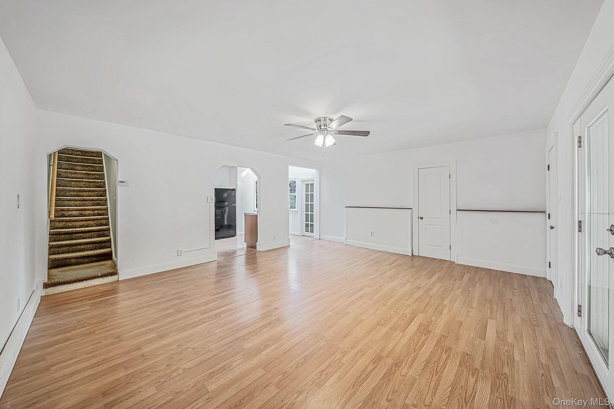 1041 Joselson Avenue thumbnail 16