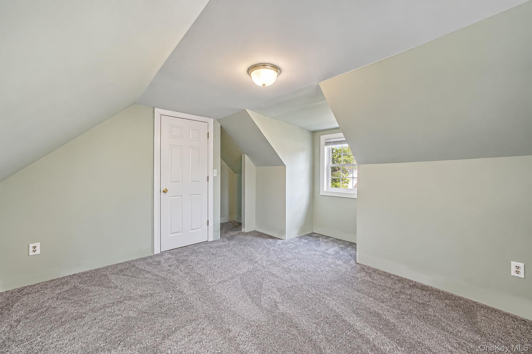 1041 Joselson Avenue thumbnail 22