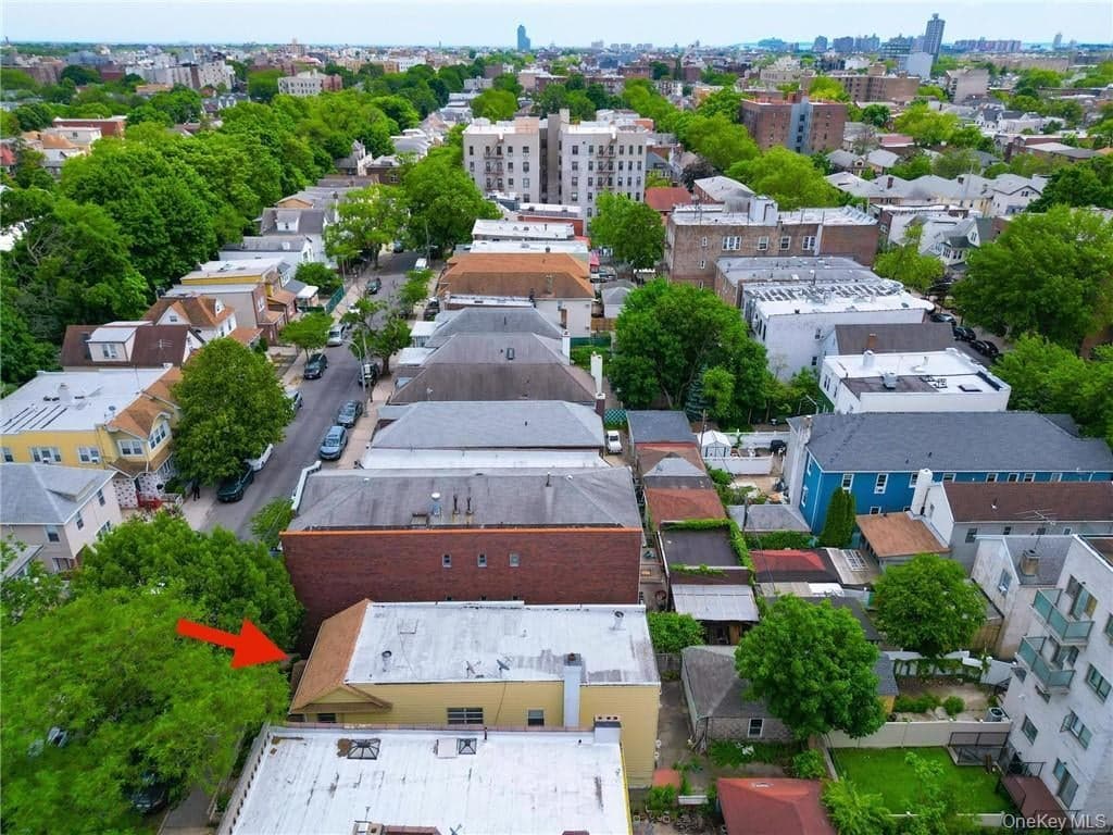 1334 E 15th Street thumbnail 6