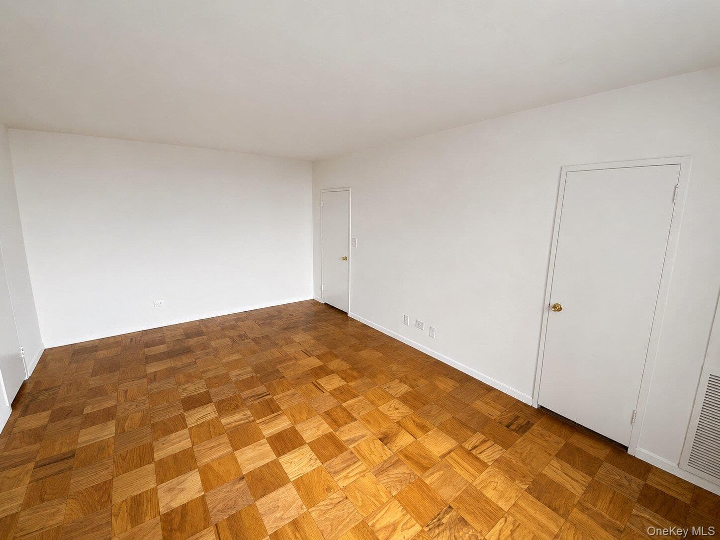 27010 Grand Central Parkway Unit: 7C thumbnail 11