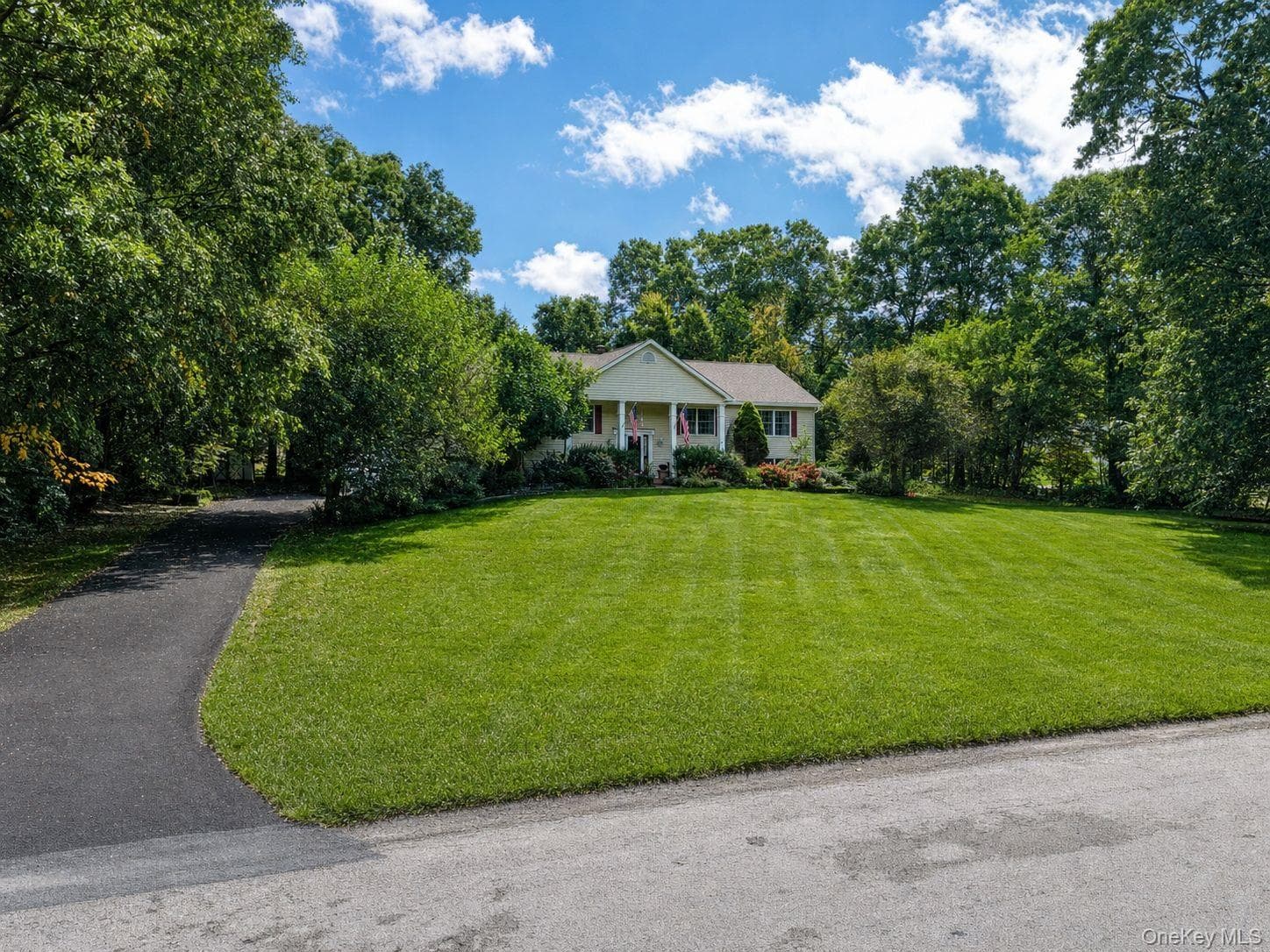 115 Foxwood Drive thumbnail 34