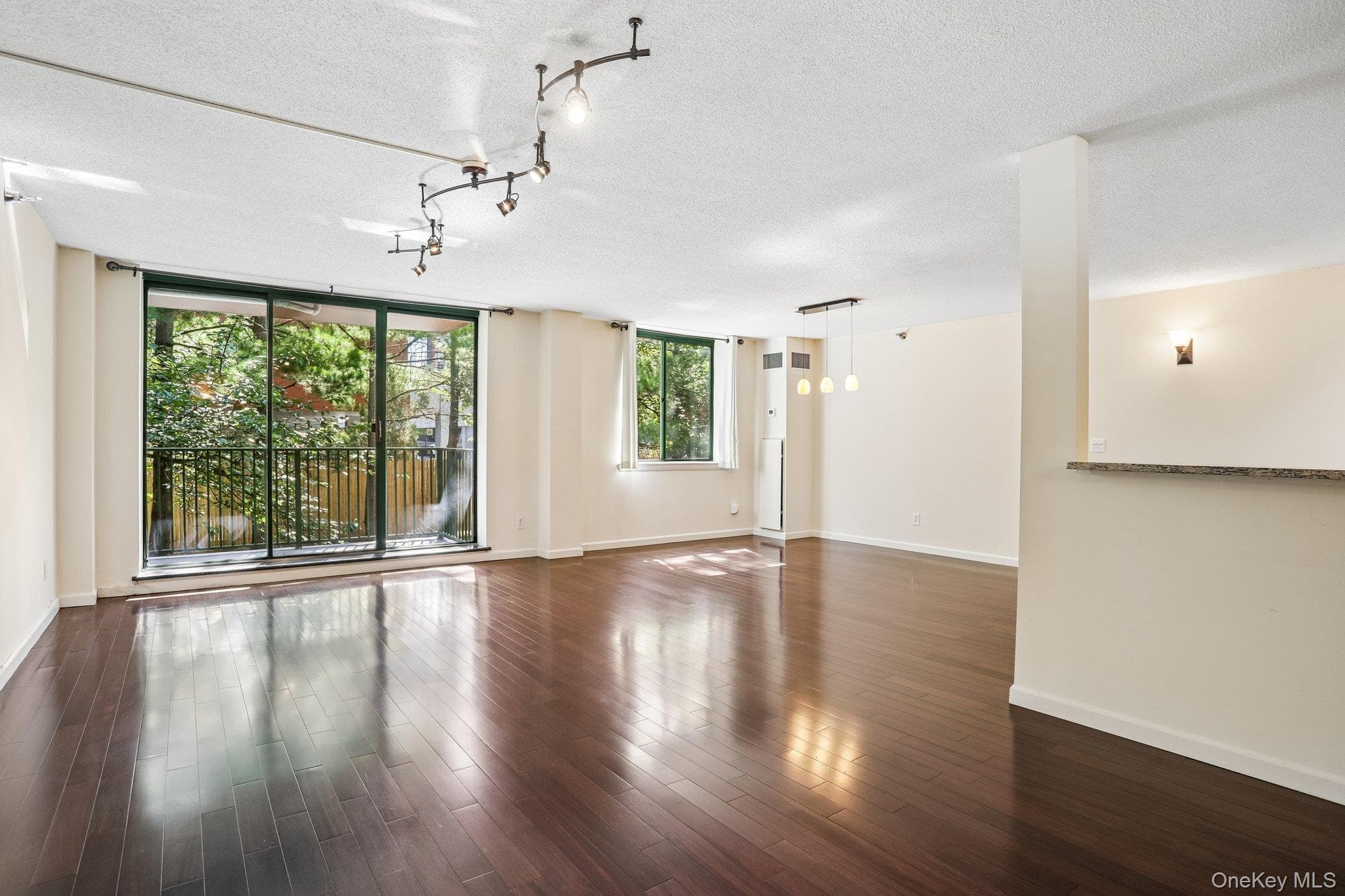 302 Church Street Unit: 2J thumbnail 4