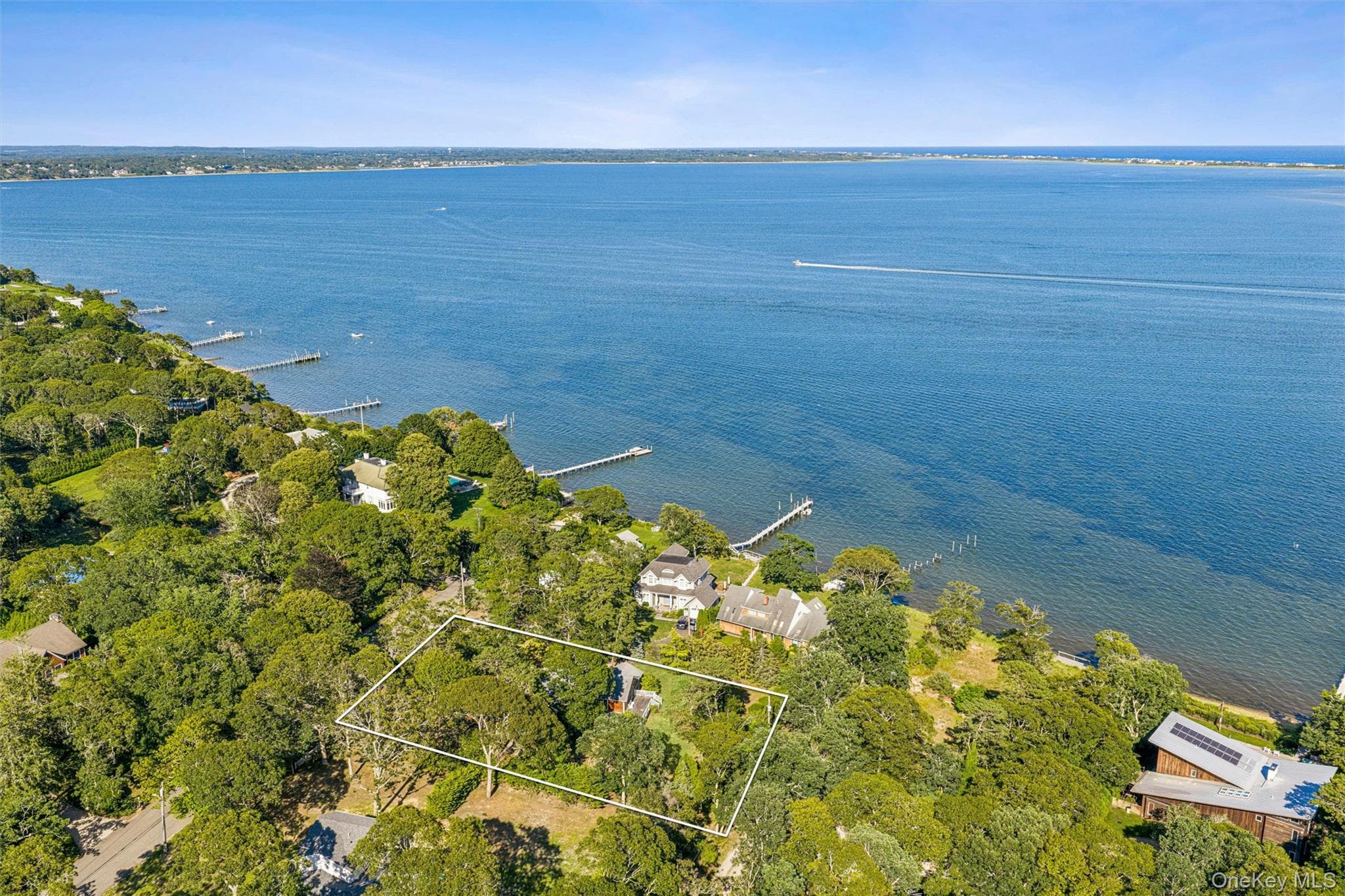 172 Bay Avenue, Hampton Bays