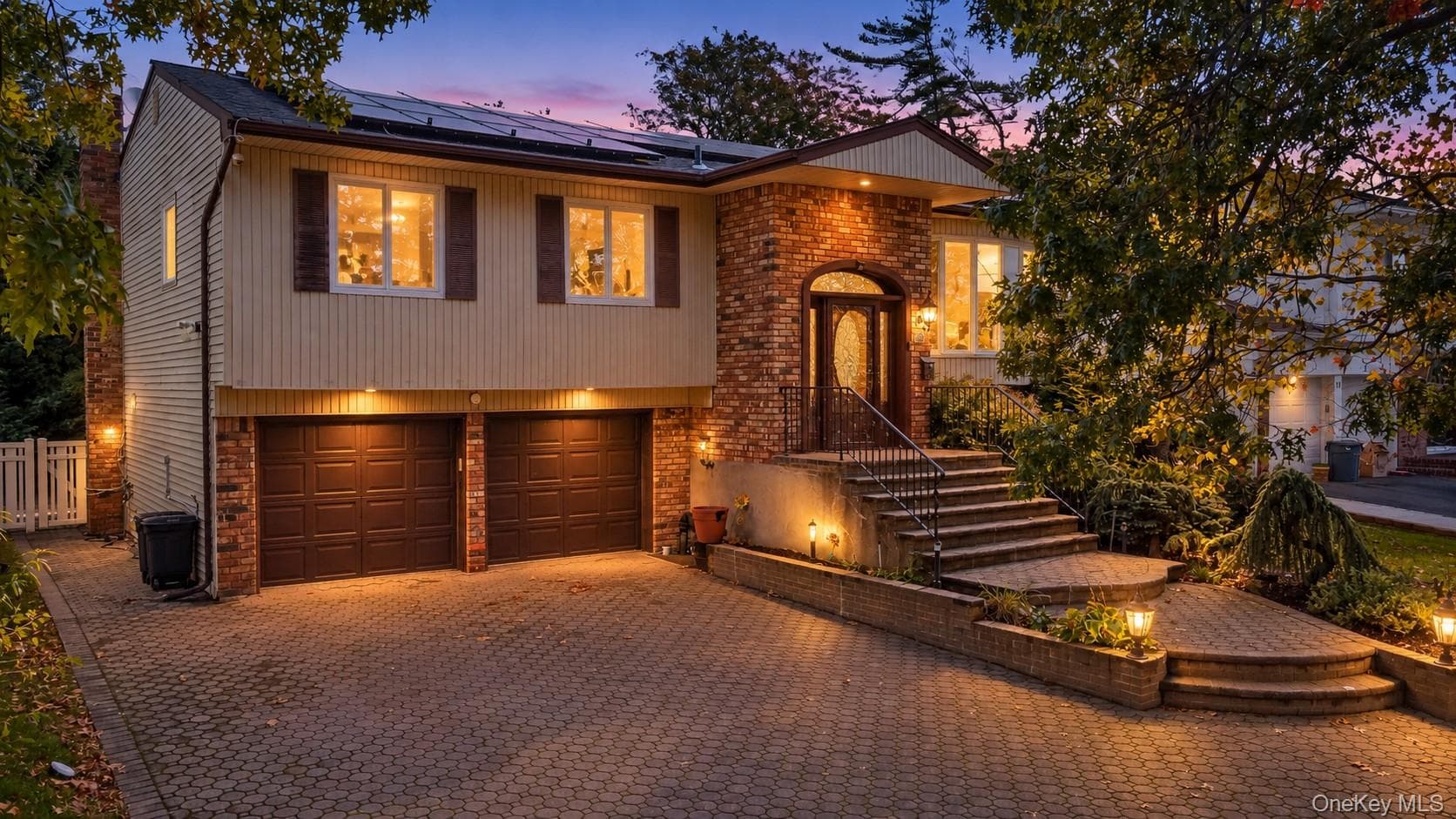 23 Gale Drive, North Woodmere