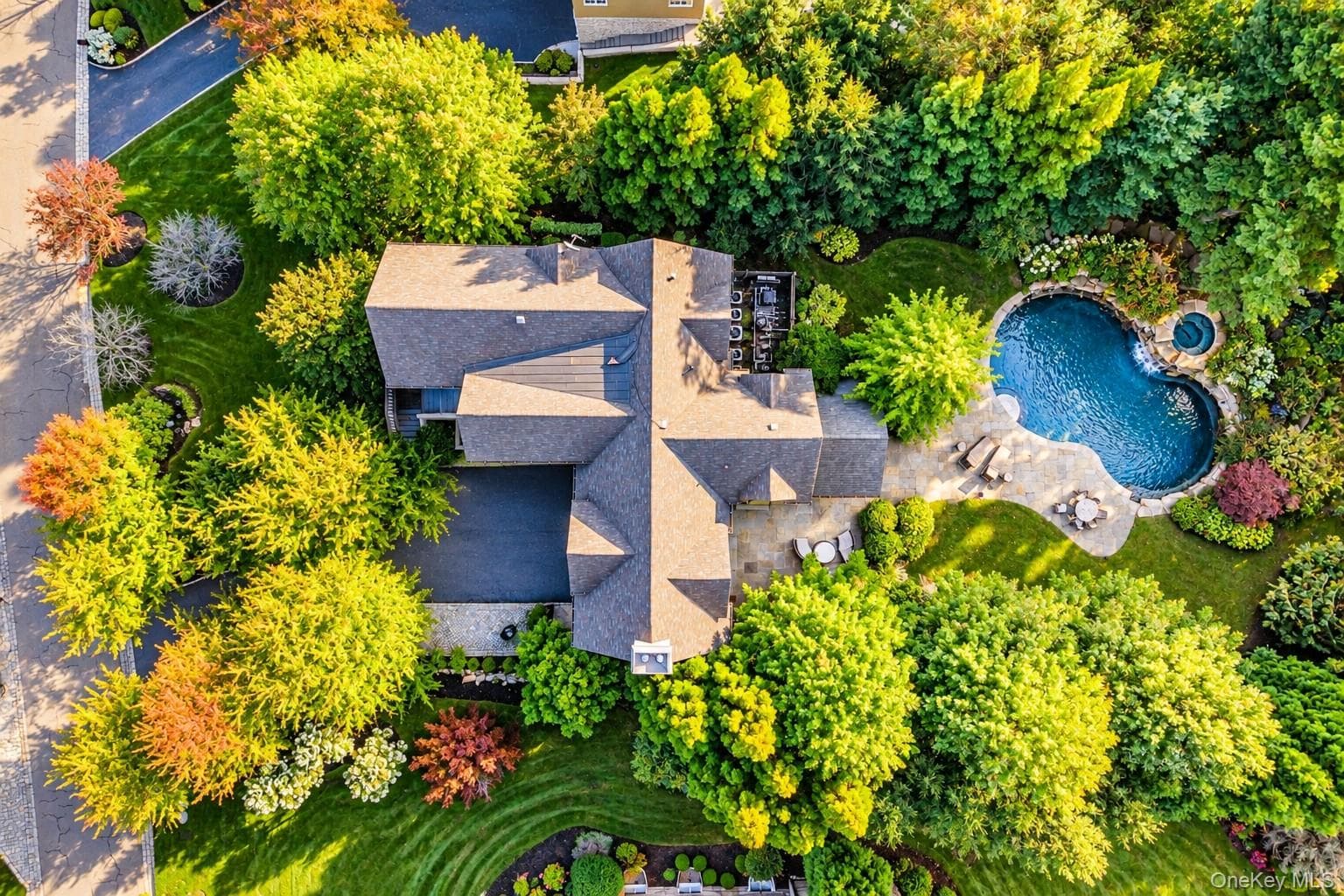9 Earle Drive thumbnail 31