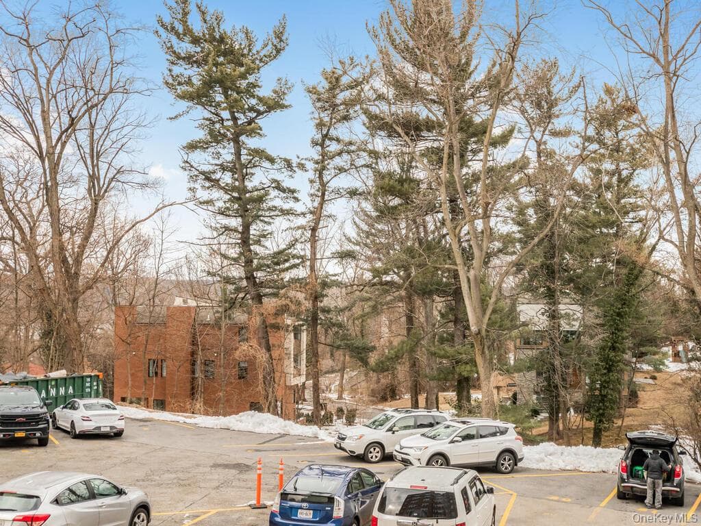 679 W 239th Street Unit: 1C thumbnail 11