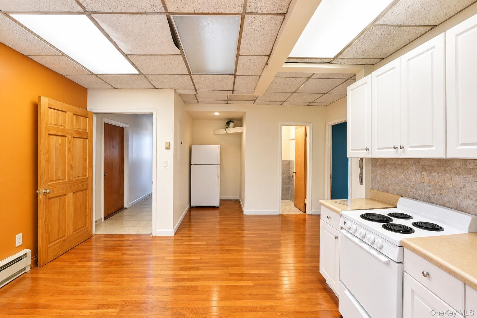 6419 Myrtle Avenue thumbnail 11