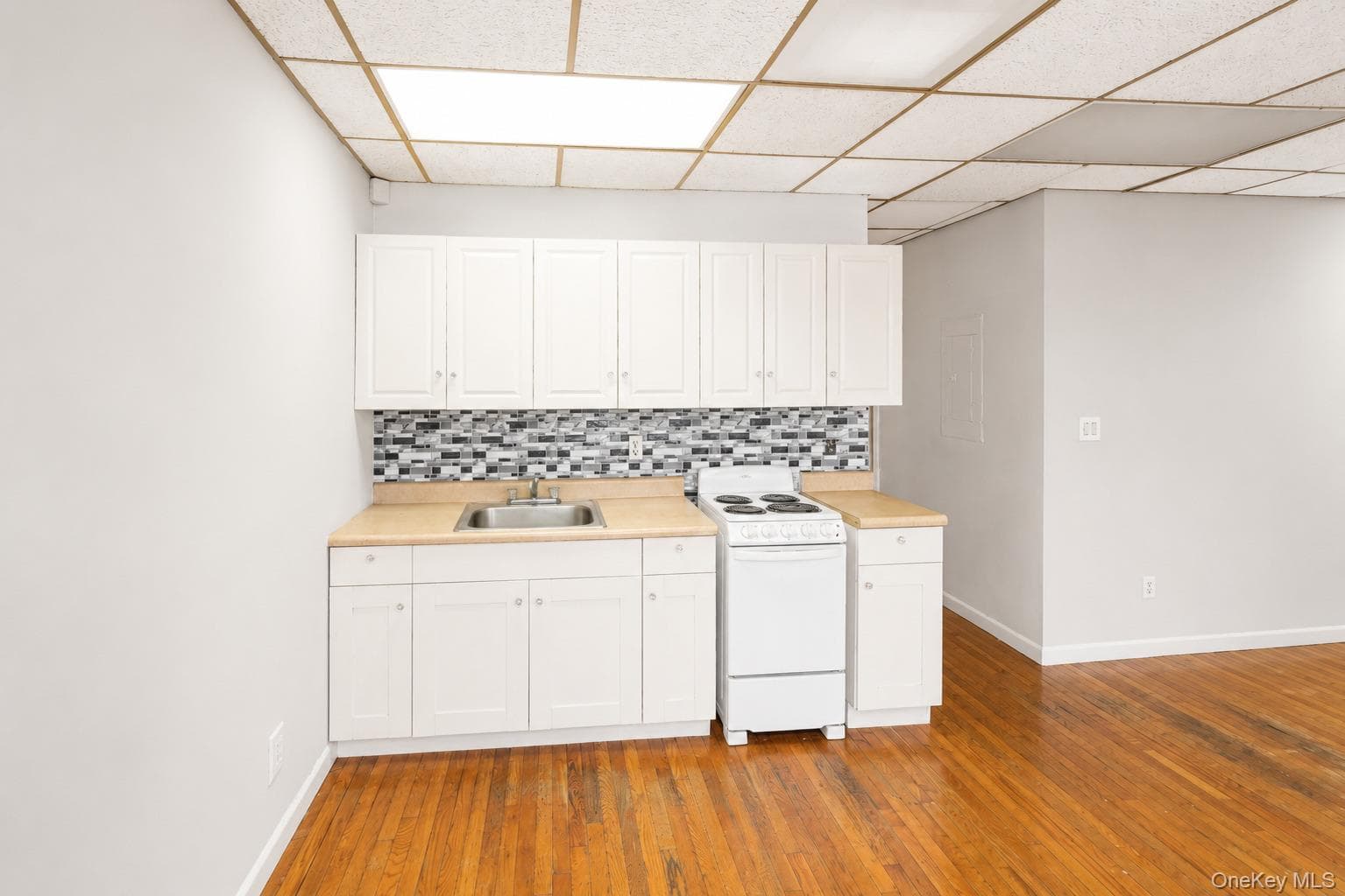 6419 Myrtle Avenue thumbnail 17
