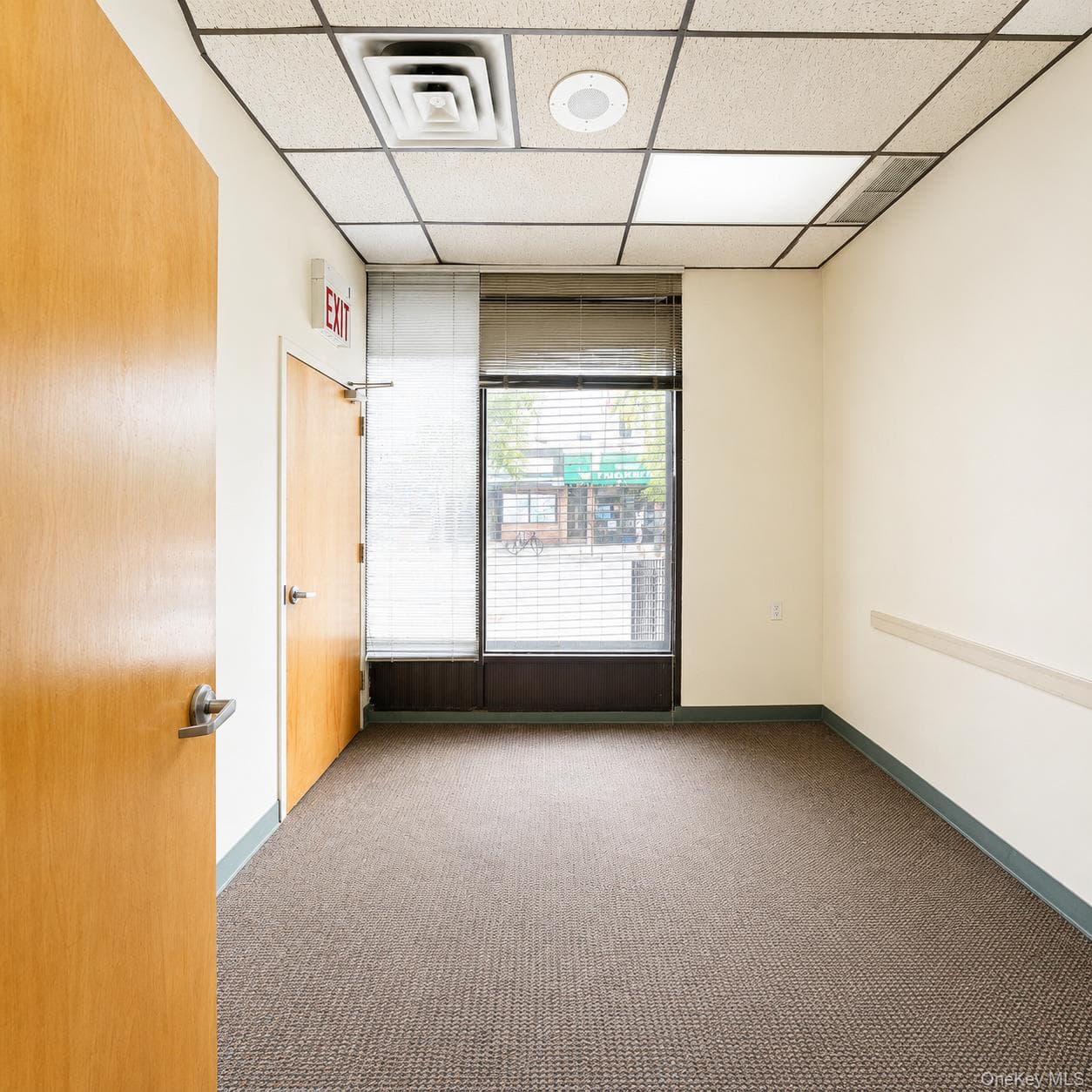 6419 Myrtle Avenue thumbnail 4
