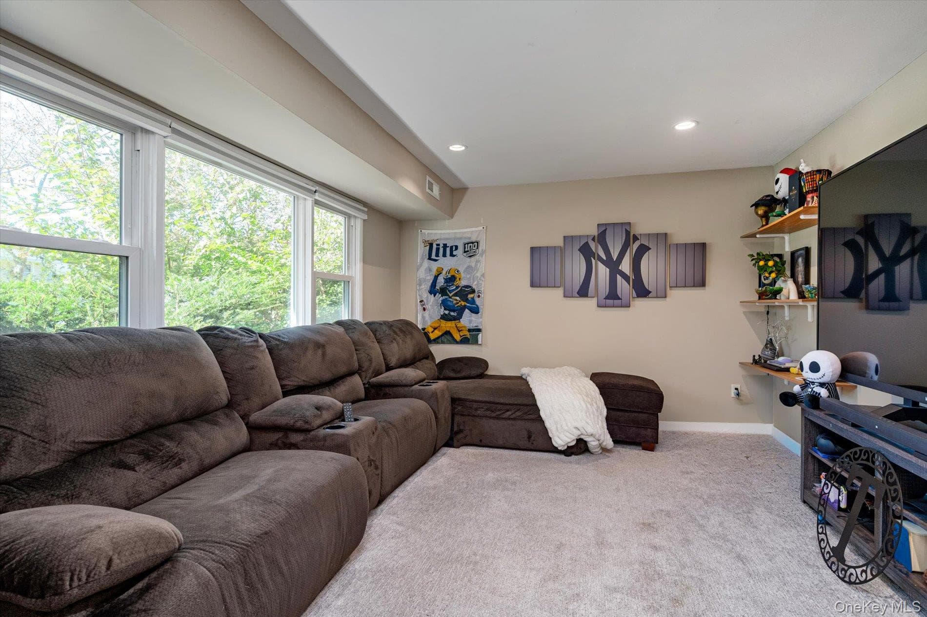 18 Meadow Lark Drive thumbnail 5
