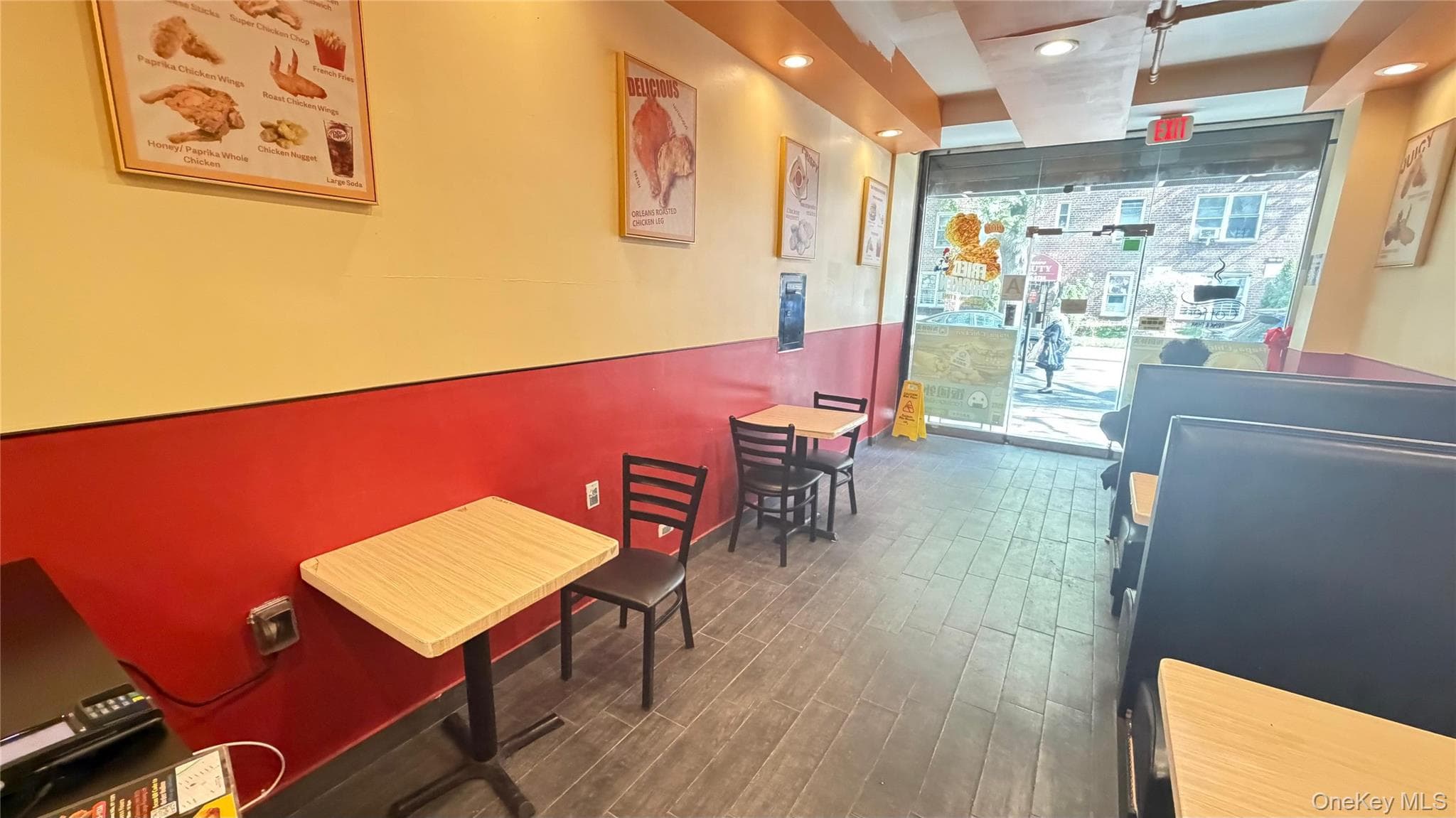 105-25 64th Road Rd thumbnail 4