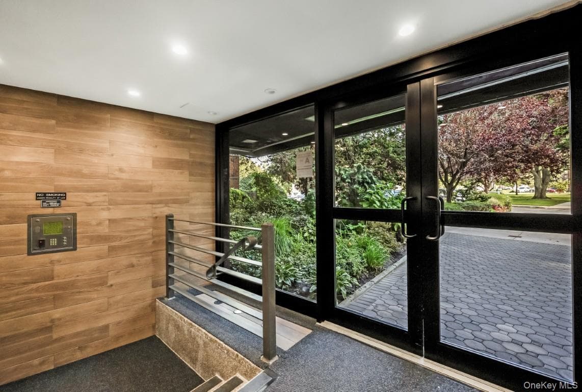 18-40 211th Street Unit: 4A thumbnail 3