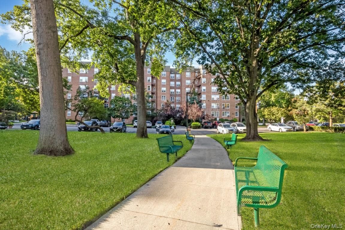18-40 211th Street Unit: 4A thumbnail 23