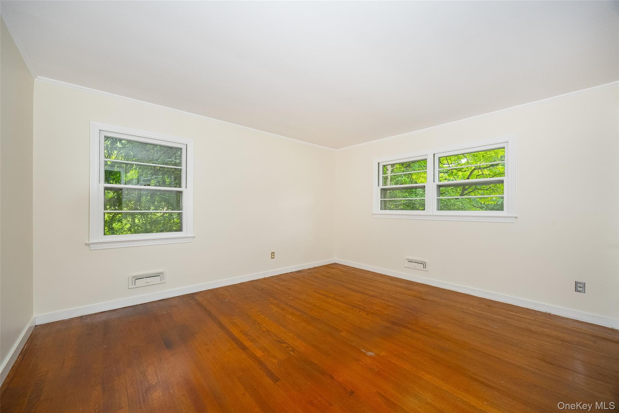 18 Flower Hill Road thumbnail 15