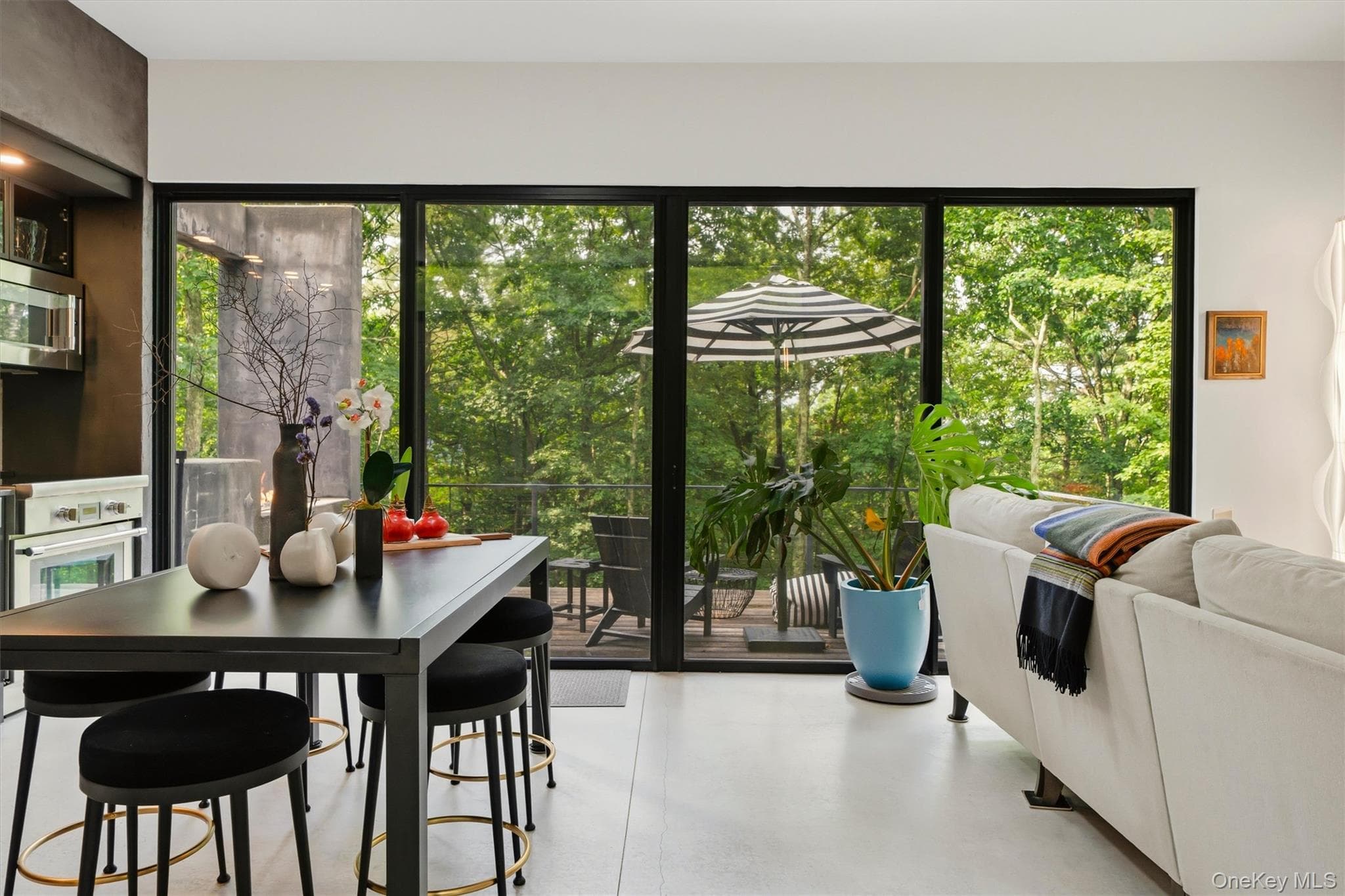194 Mapes Road thumbnail 11