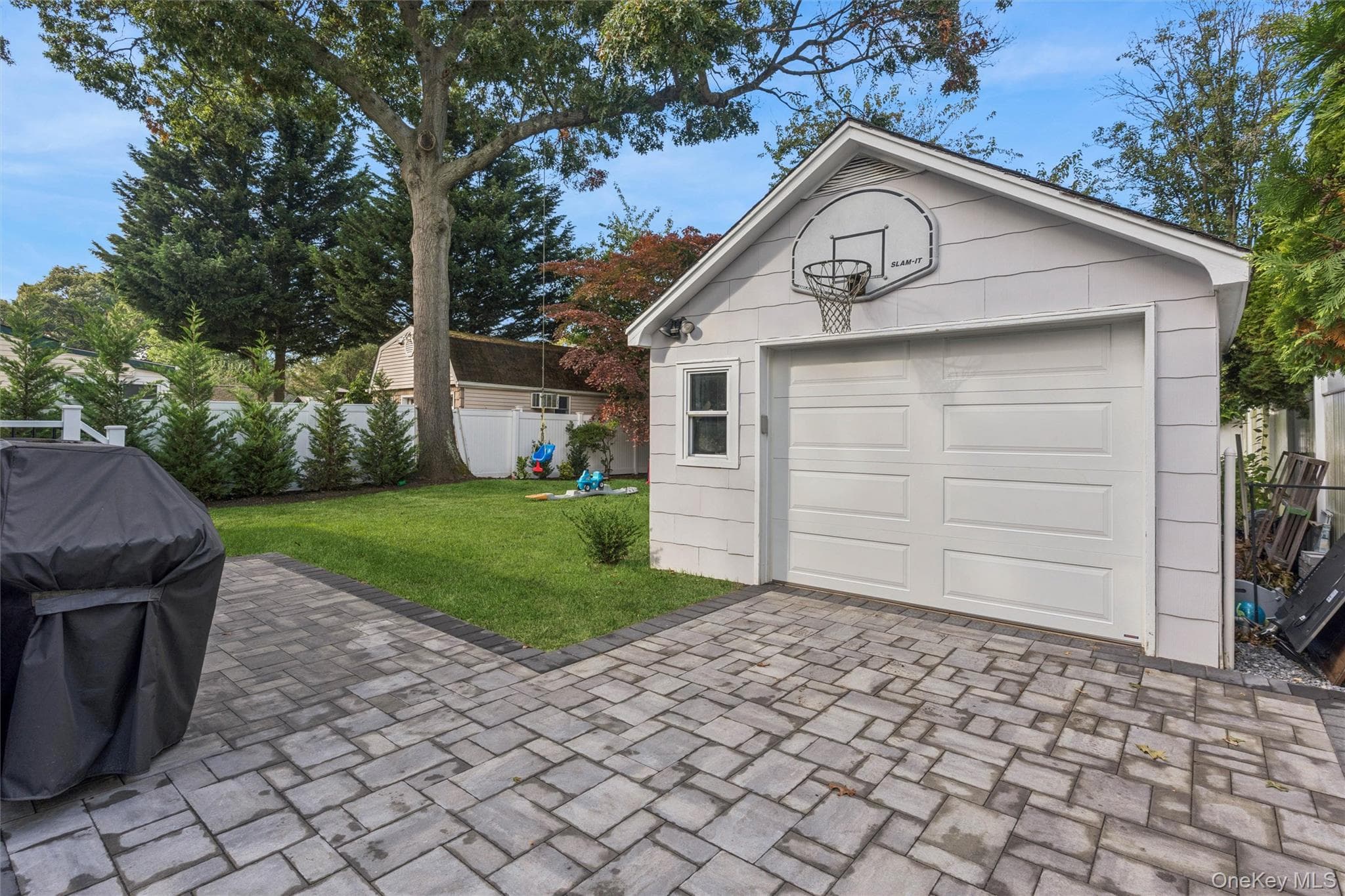 214 Elsie Avenue thumbnail 24