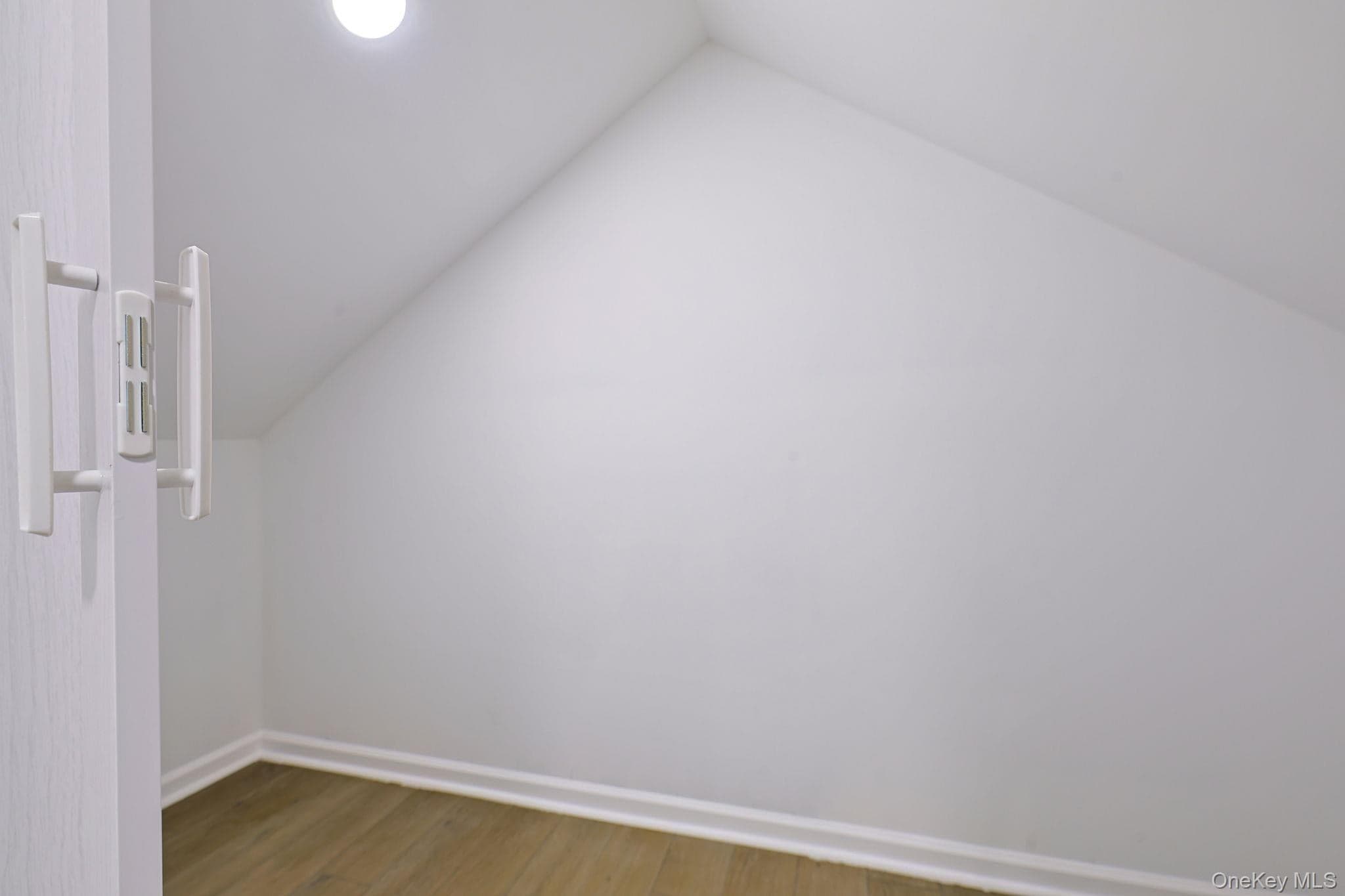 20 Nevins Street thumbnail 24