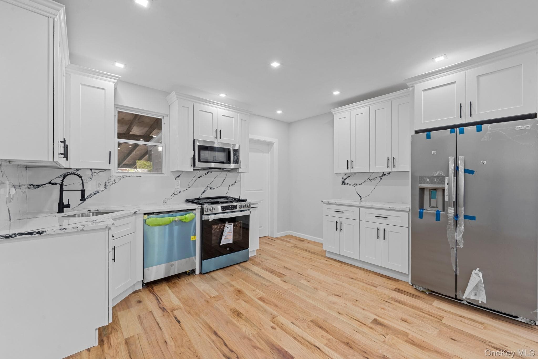 4 Crosby Avenue thumbnail 3