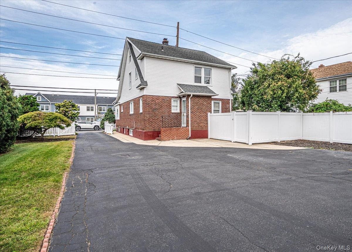 557 Newbridge Road thumbnail 41