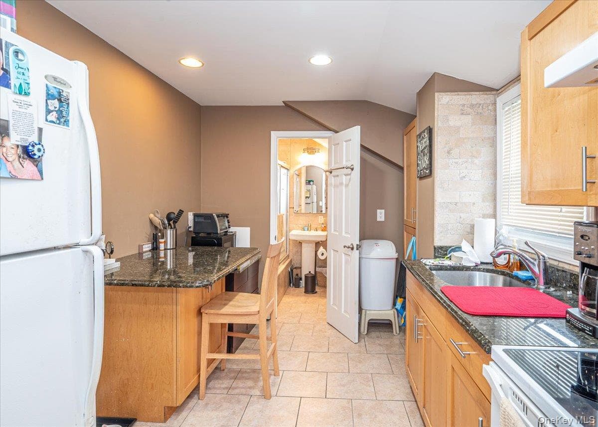 557 Newbridge Road thumbnail 33