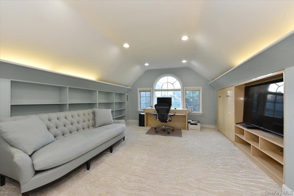 9 Nassau Drive thumbnail 24