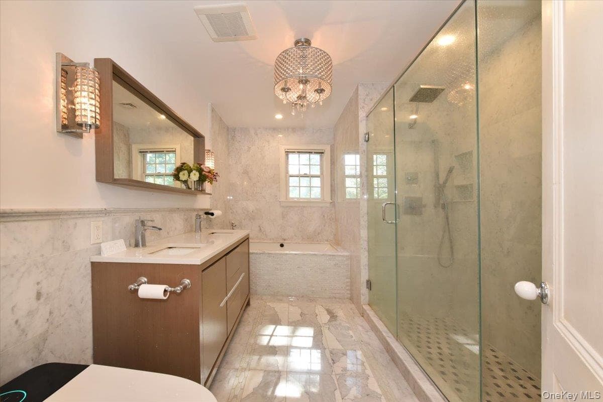 9 Nassau Drive thumbnail 27
