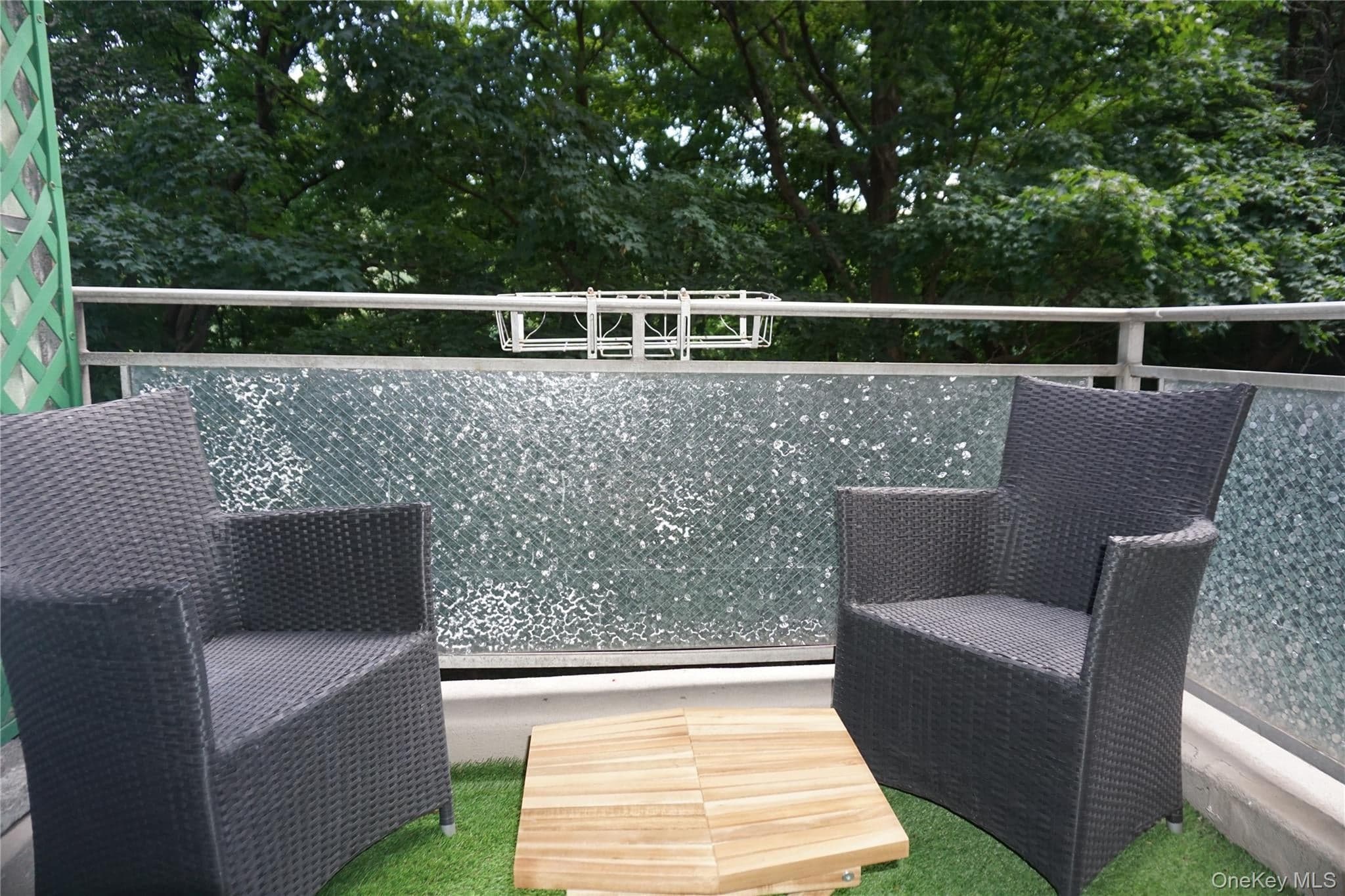 385 Mclean Avenue Unit: 1G thumbnail 4