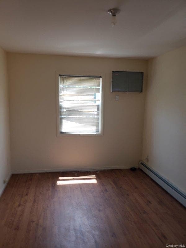 22724 Murdock Avenue thumbnail 9