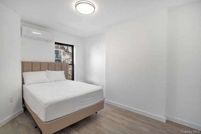 155 Clifton Place thumbnail 9