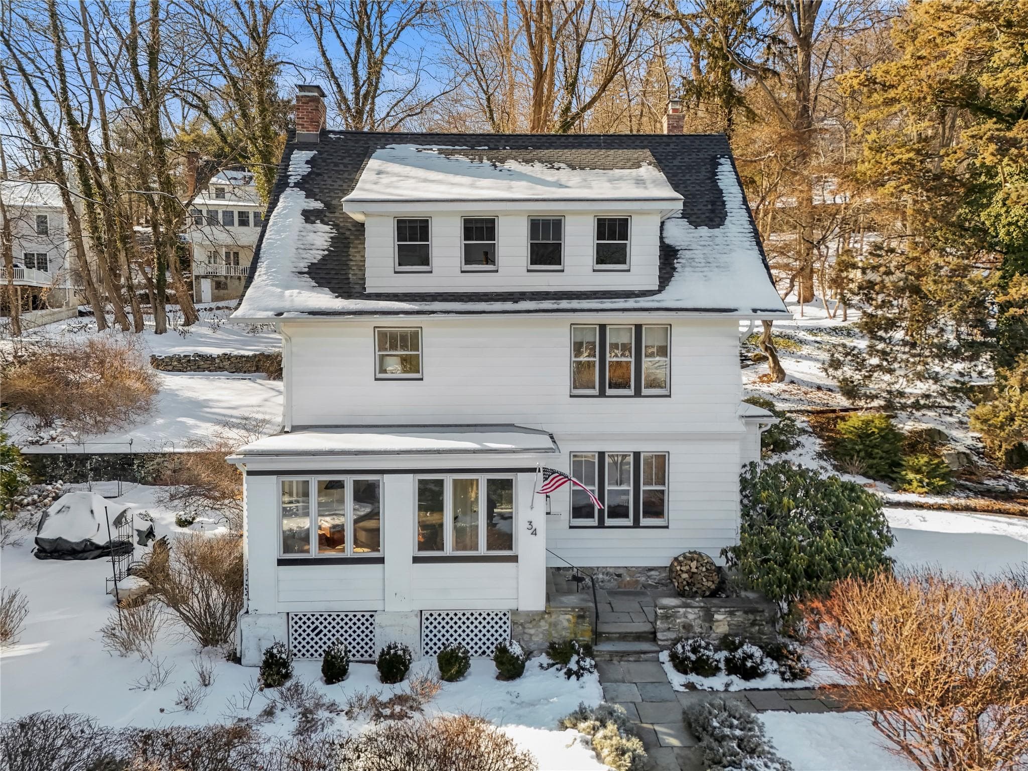 34 Sarles Lane photo 1