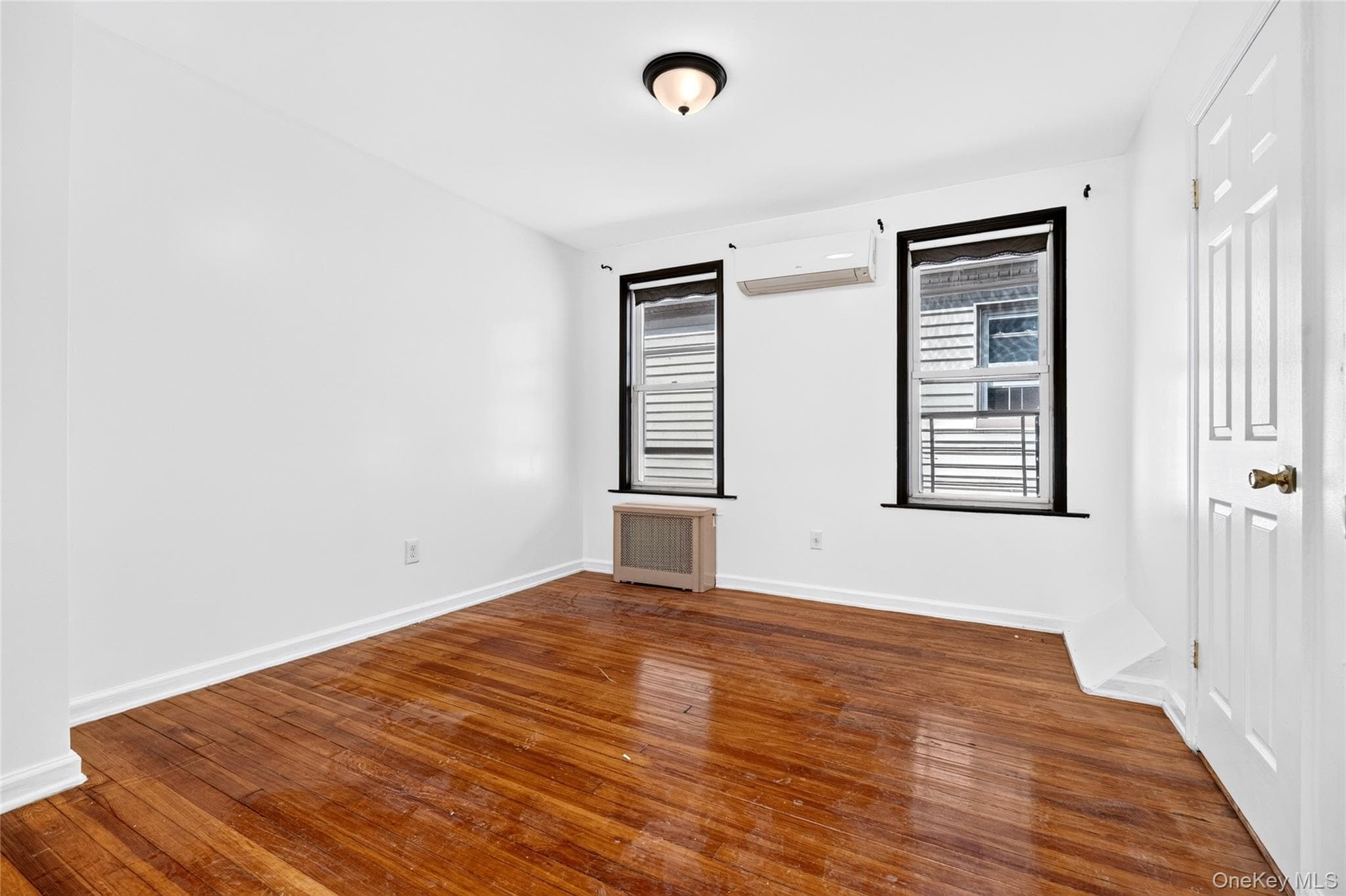 1787 Randall Avenue thumbnail 29