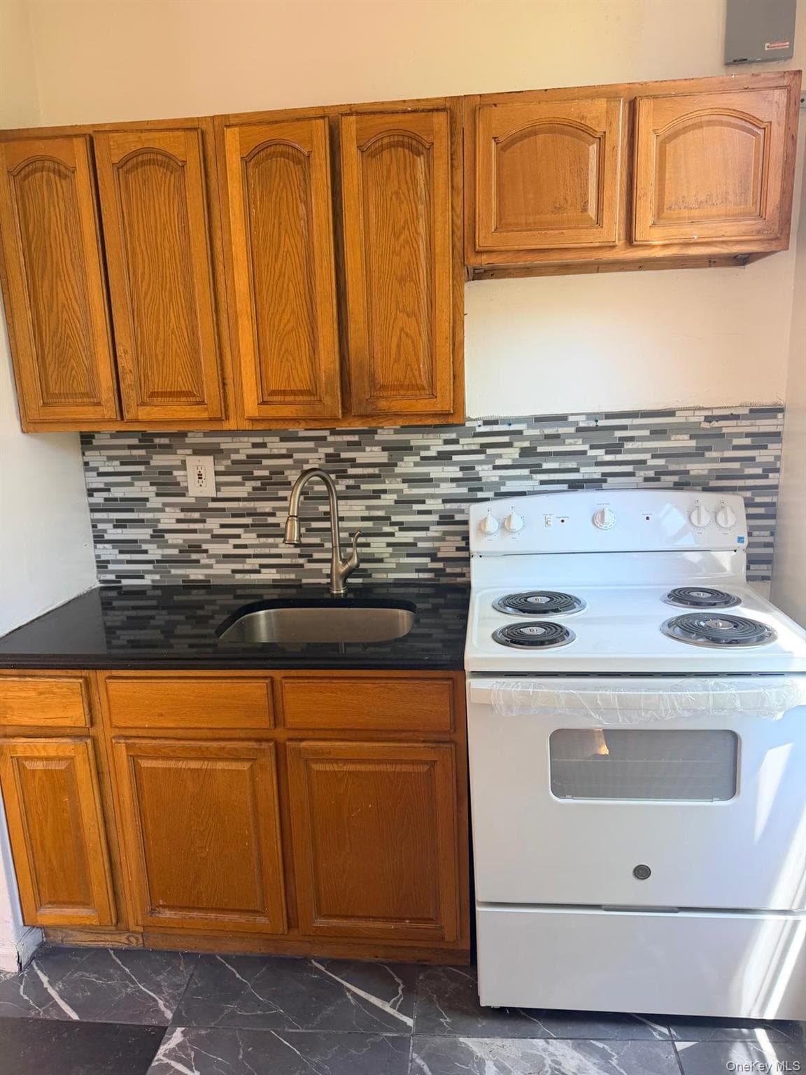 2304 Bassford Avenue thumbnail 10