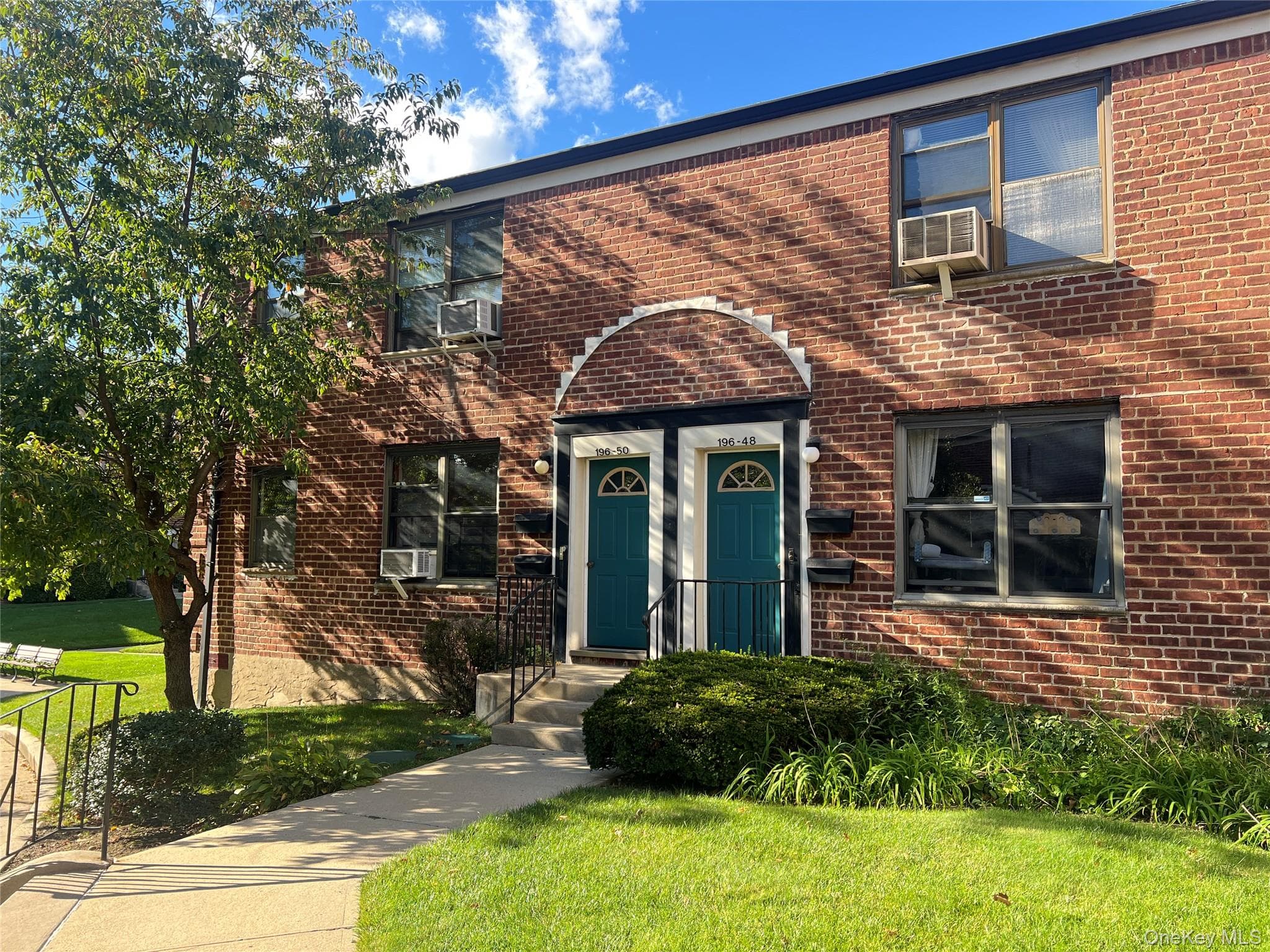 196-48 67th Avenue Unit: 2nd Floor, Fresh Meadows