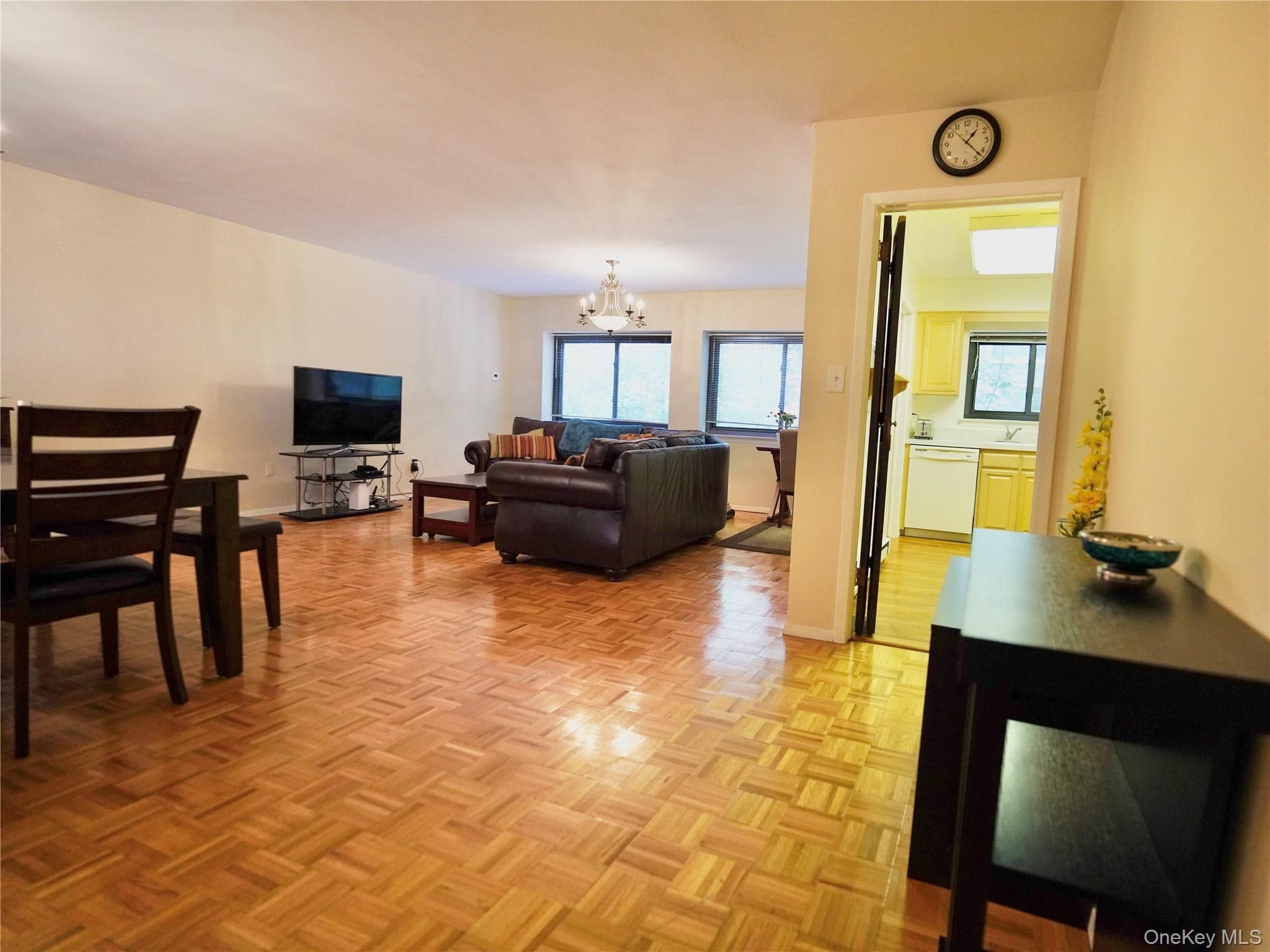 21 Canterbury Road Unit: 4 thumbnail 5