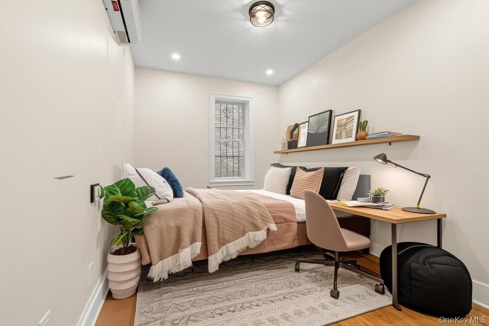 639 Watkins Street thumbnail 15