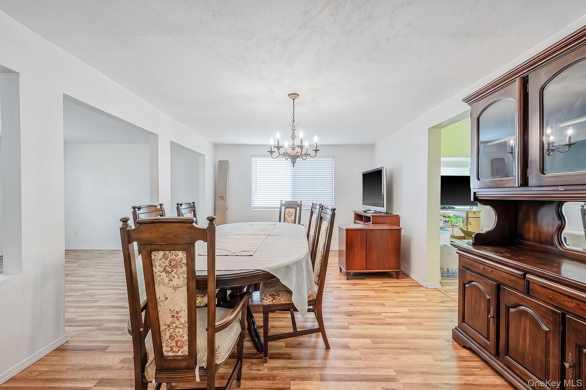 41 Apple Tree Drive thumbnail 12