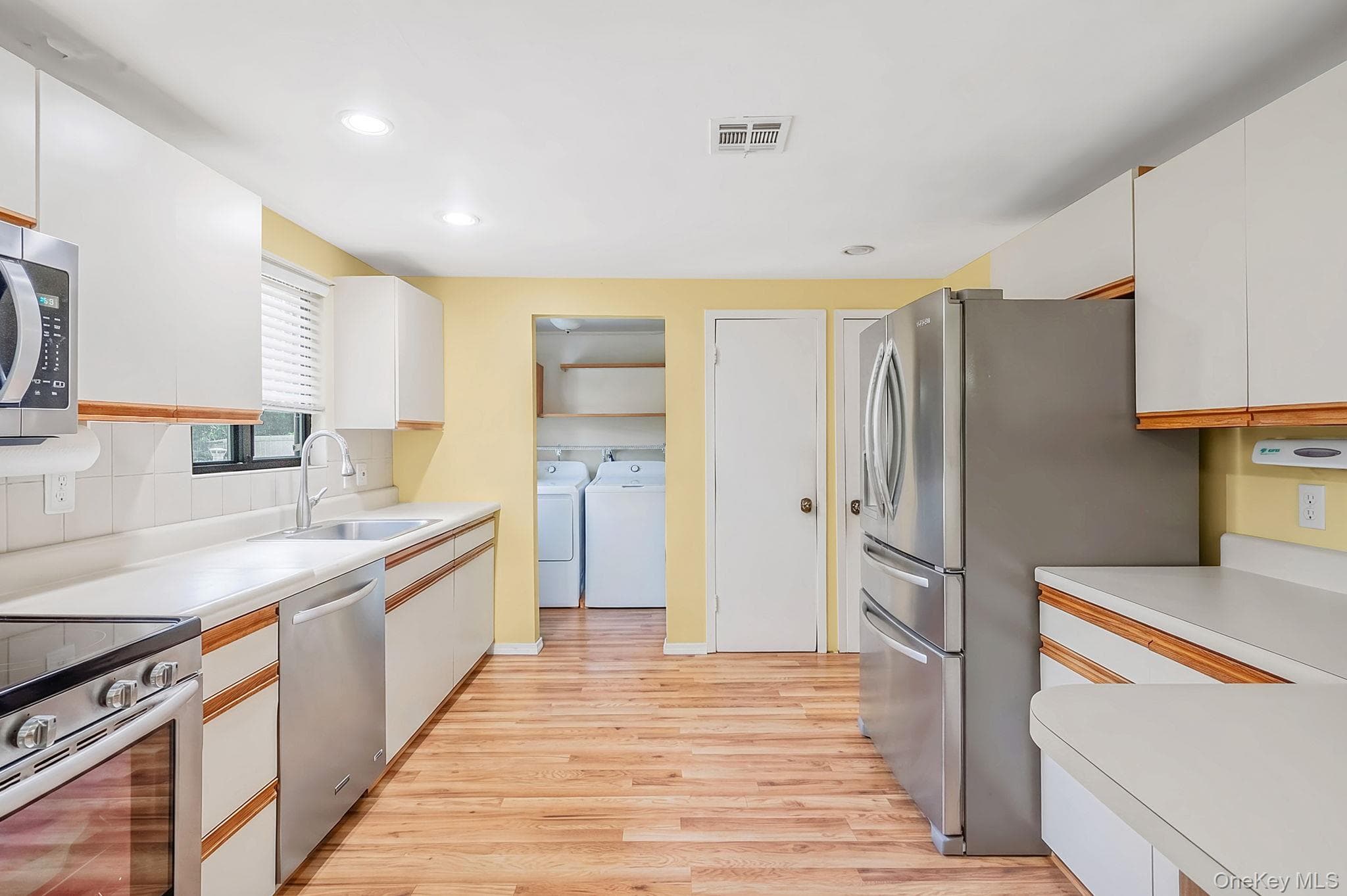 41 Apple Tree Drive thumbnail 17