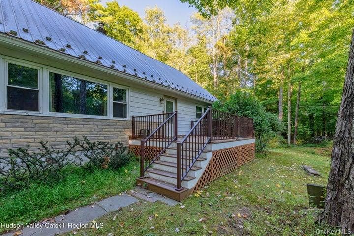 120 Sherman Road thumbnail 5