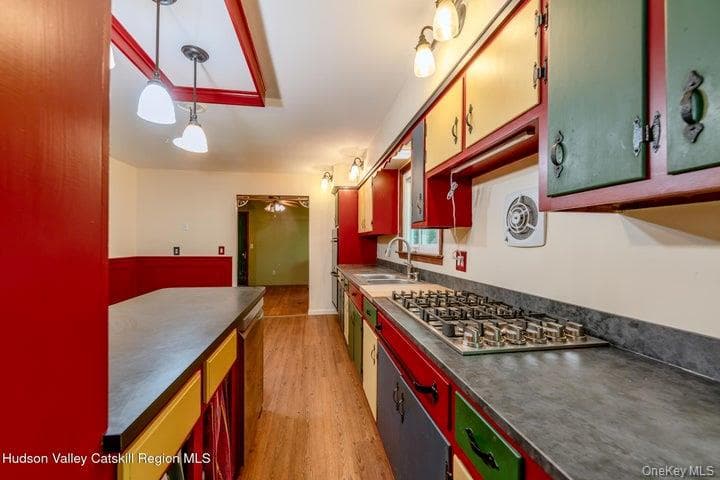 120 Sherman Road thumbnail 9